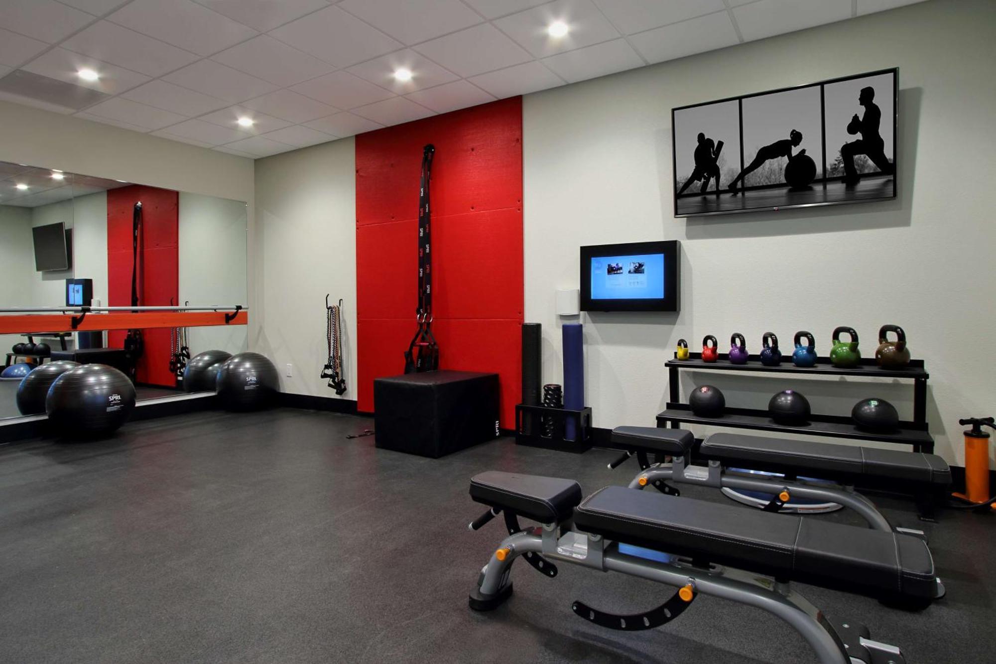 Tru By Hilton Meridian Ngoại thất bức ảnh