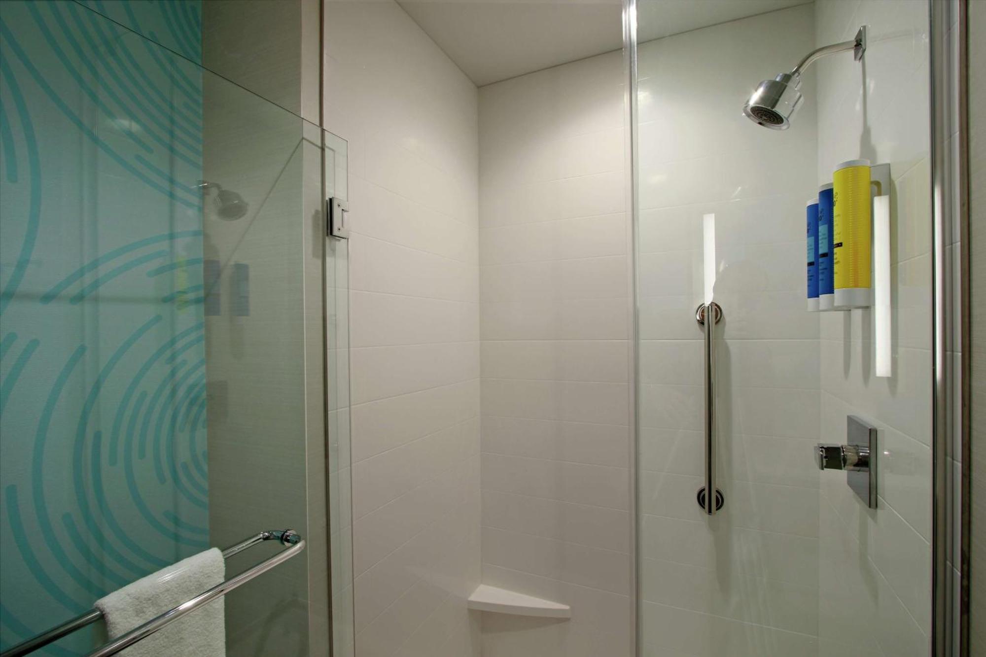 Tru By Hilton Meridian Ngoại thất bức ảnh
