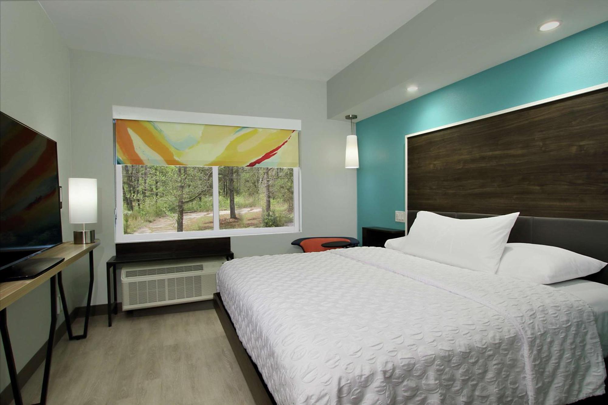 Tru By Hilton Meridian Ngoại thất bức ảnh
