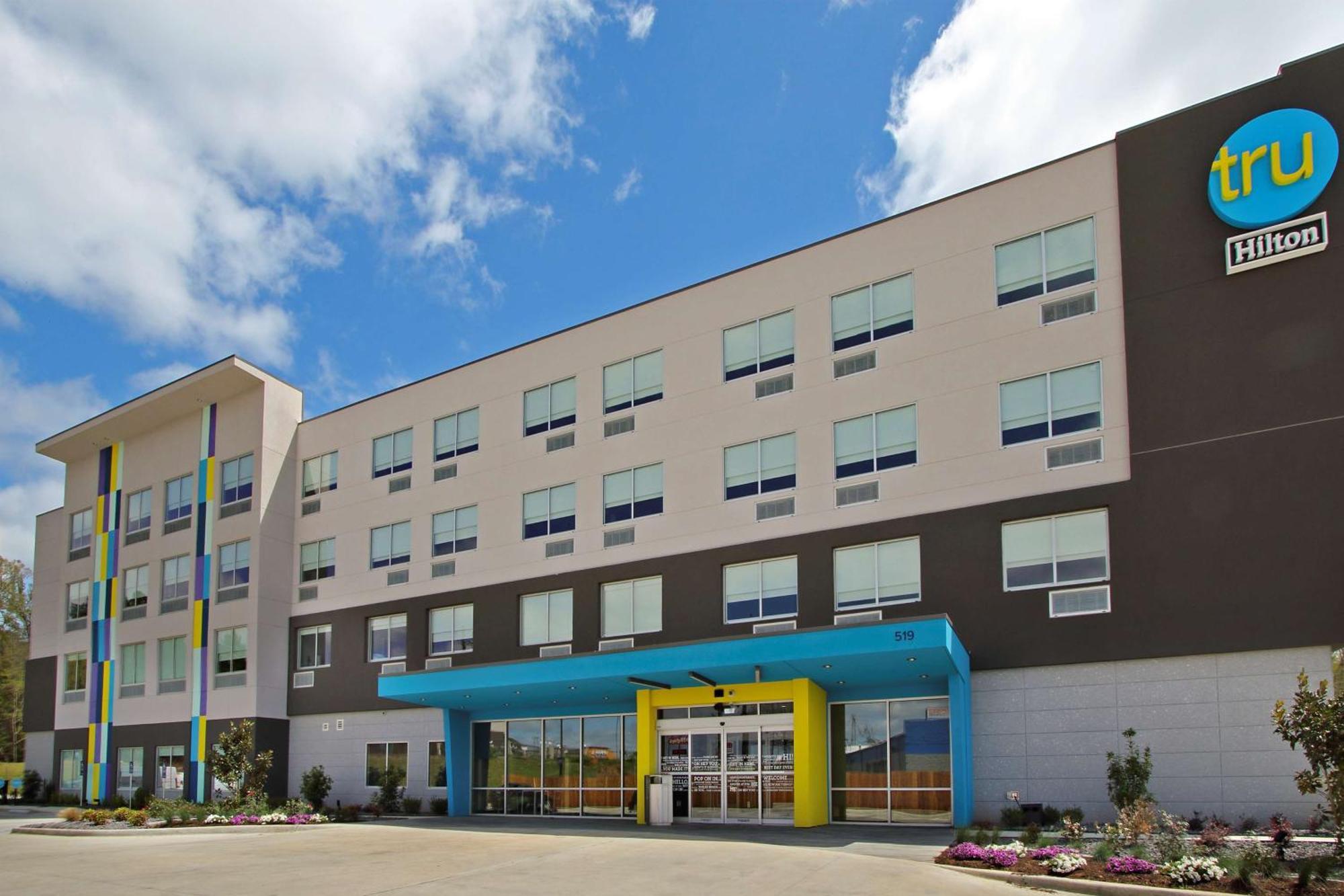 Tru By Hilton Meridian Ngoại thất bức ảnh